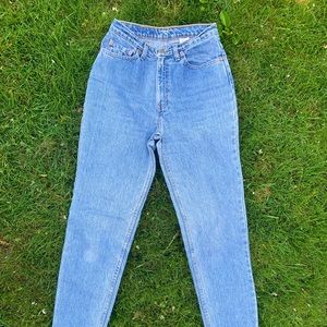 Vintage Levi’s High Waisted Jeans